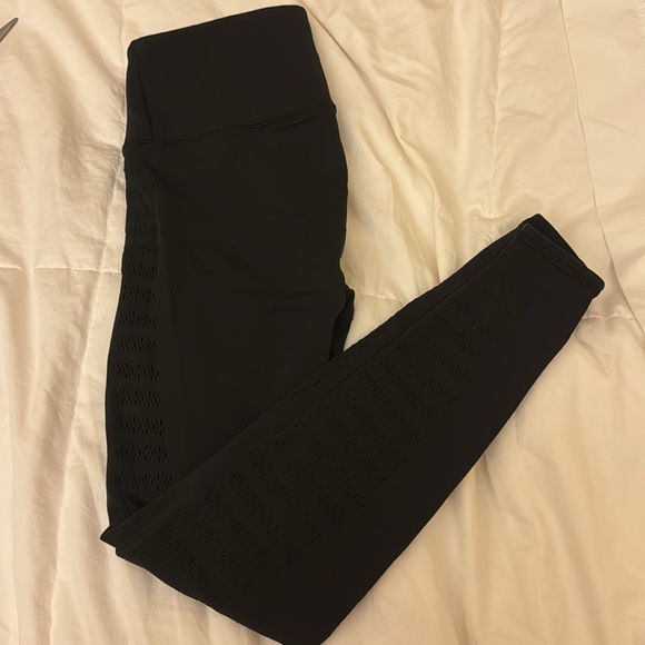 Lululemon - Reveal 7/8 Tight (Stripes 25") - 6 - Picture 2 of 10